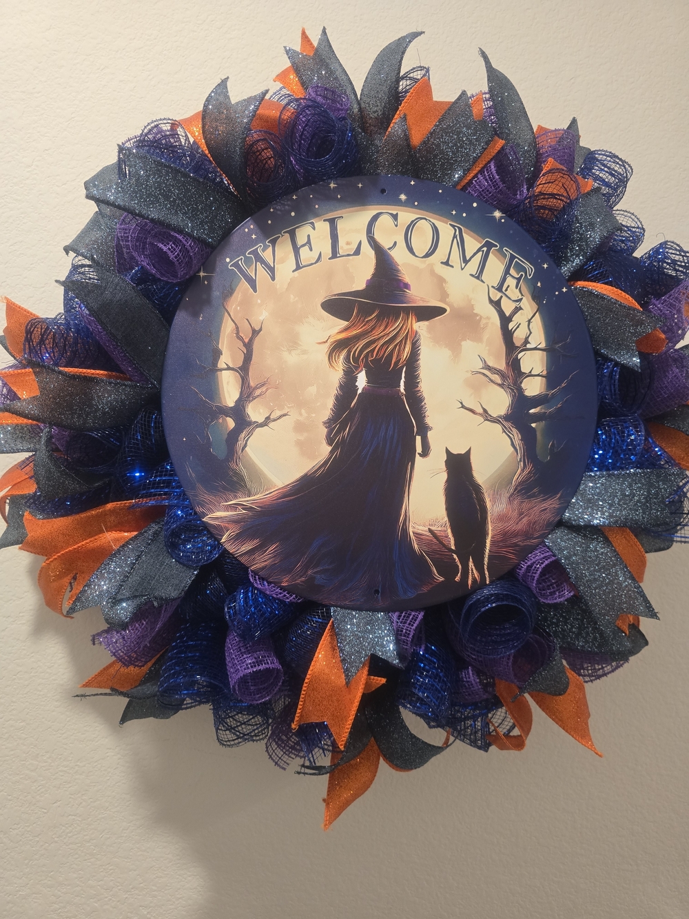 W142 – Halloween Witch Welcome WreathSpooky and fun Halloween wreath